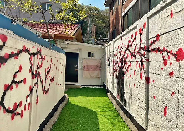 Private Korean Entire With Garden Up To 10