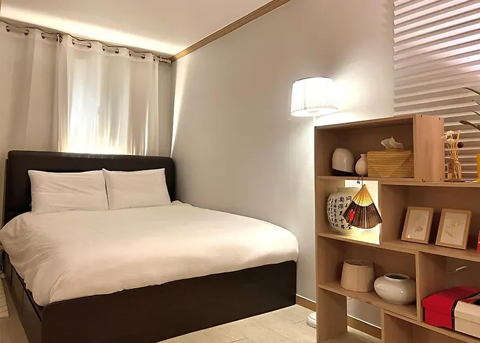 Private Korean Entire With Garden Up To 10 *
